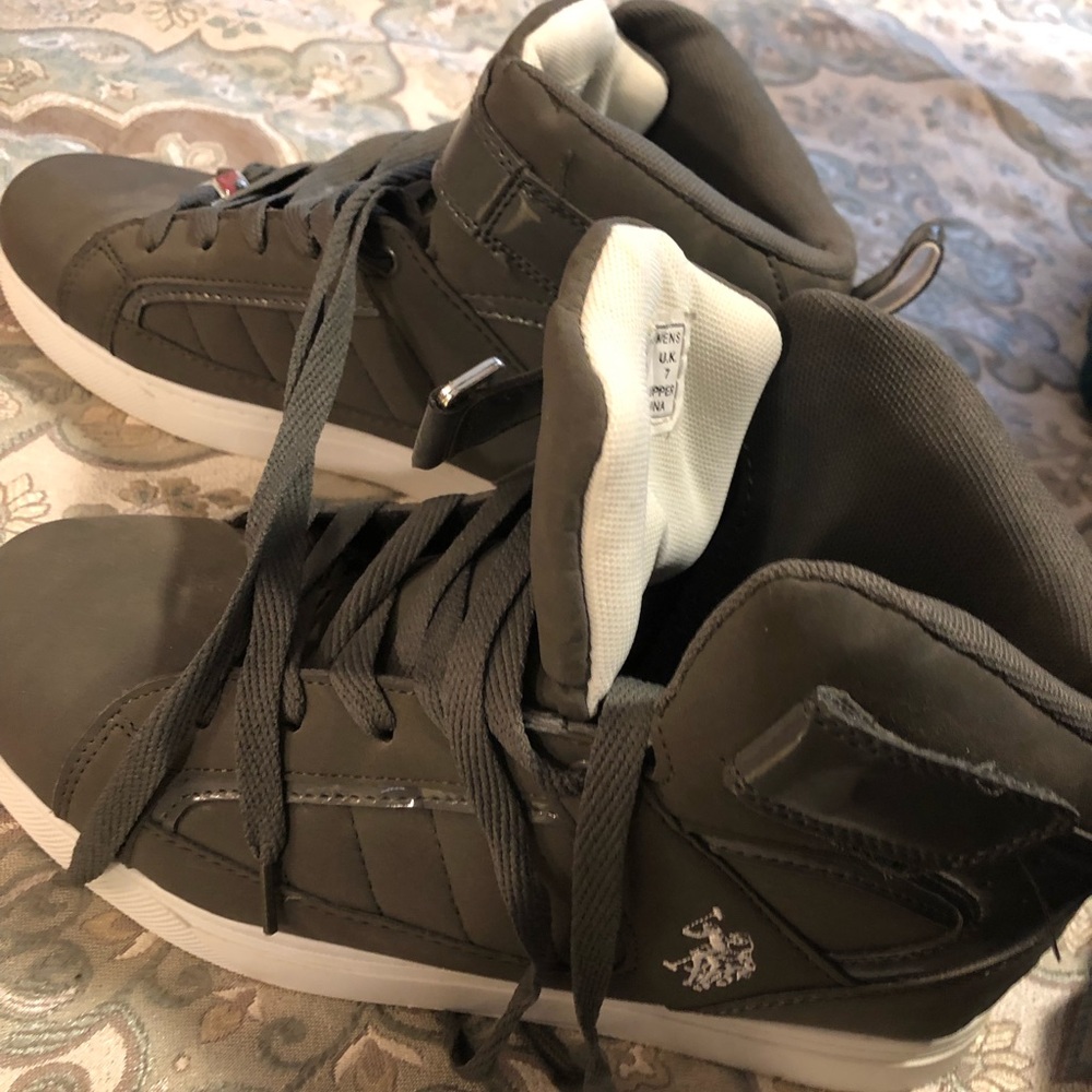 Polo tenis shoes